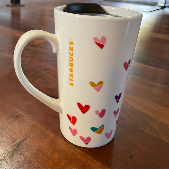Starbucks- š Heart 14 OZ Ceramic Coffee/ Tea Mug With Lid